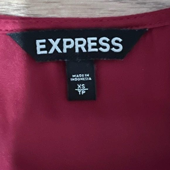 Express Blouse - Picture 4 of 5